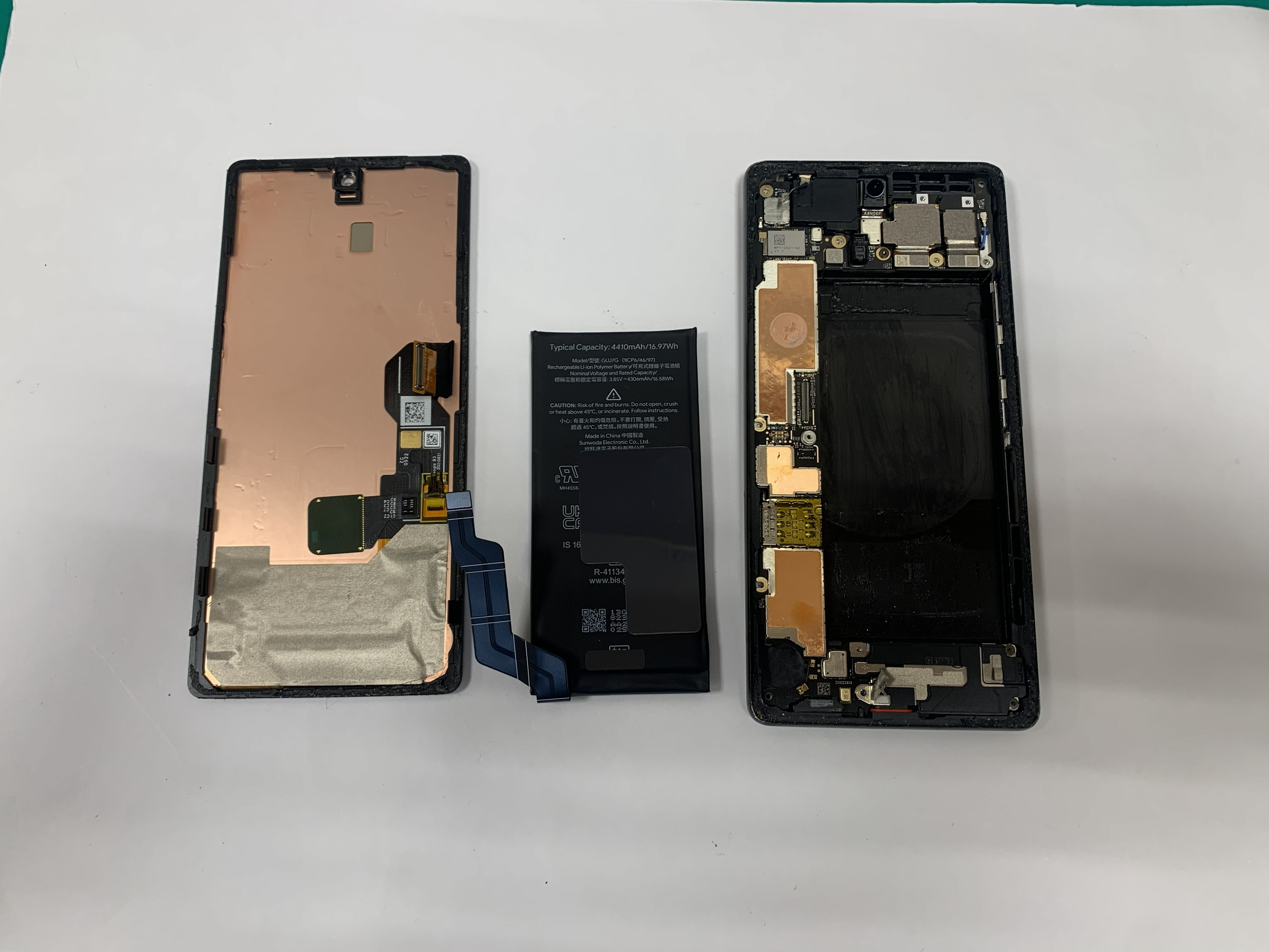 豊橋市】Google Pixel 6aの画面が浮いてきた！原因はバッテリー膨張